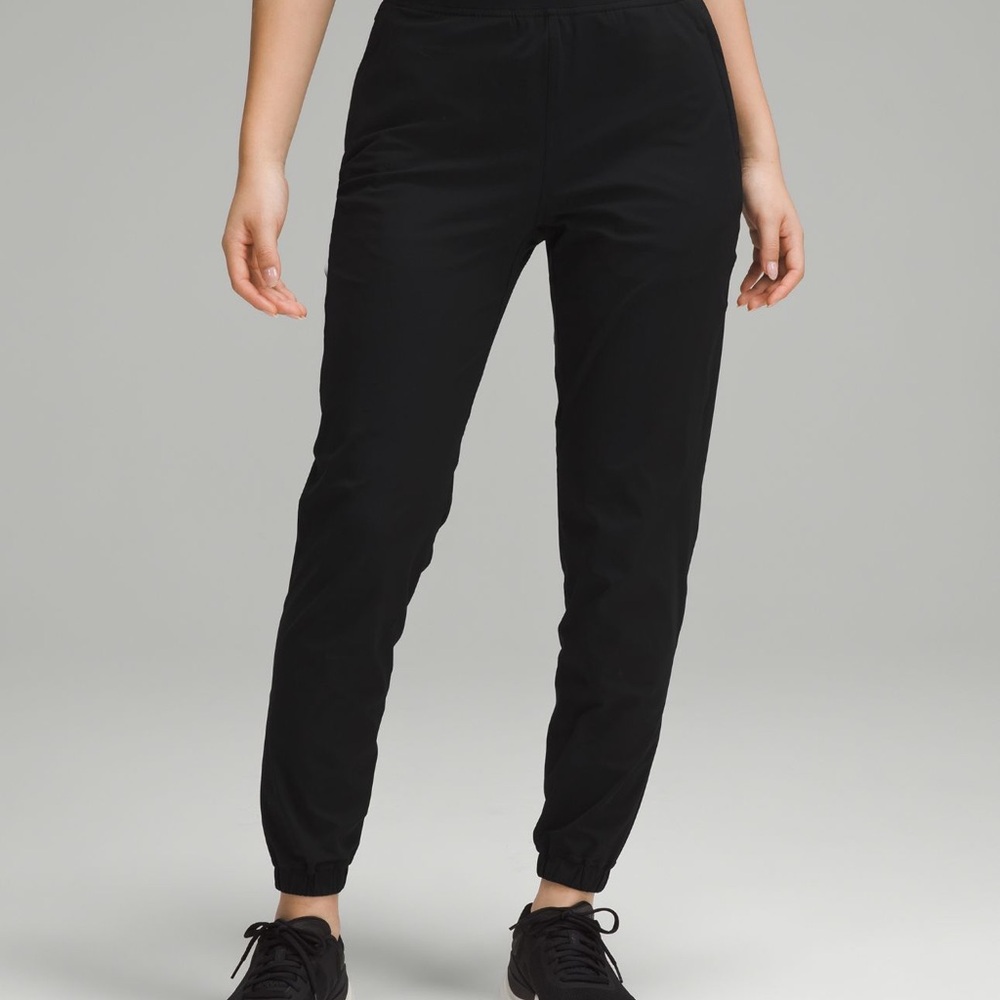 lululemon athletica Black Track Joggers sz 6